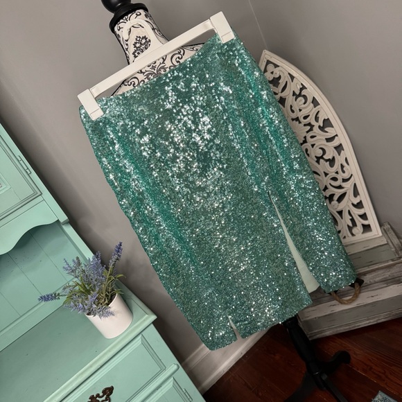 Top Shop Sequin Midi Skirt Size 6 NWT Turquoise Aqua Cocktail Party Boho Glam - Picture 2 of 13